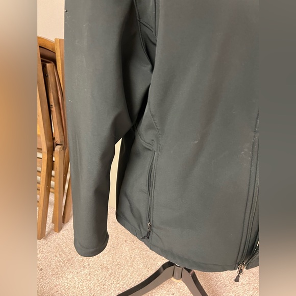 Women’s black soft shell north face jacket - Picture 6 of 10